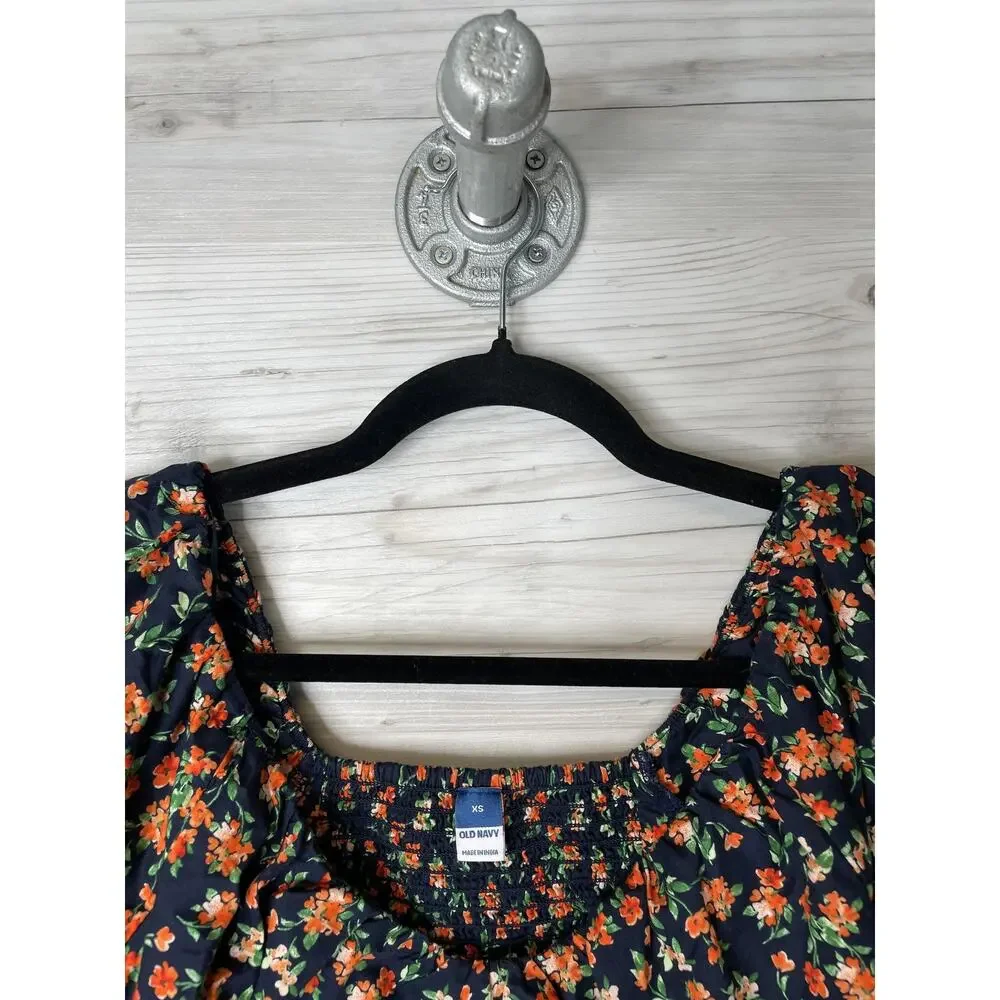 Old Navy Shirt Womens XS Navy Floral SS‎ Vee Trapeze Smocked Puff Sleeve